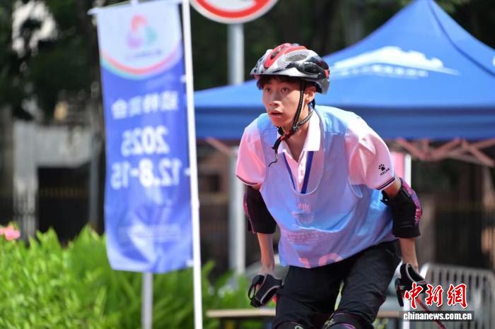 广州举行残特奥会越野滑轮测试赛打破季节与场