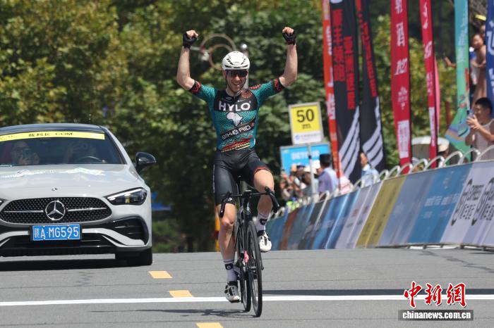 第十三届环鄱阳湖国际自行车大赛开赛，德国助