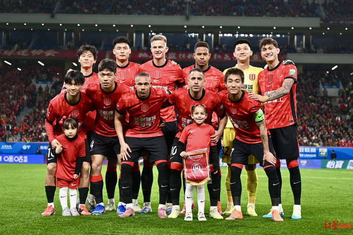 罗慕洛角球绝杀！成都蓉城力克青岛海牛两连胜